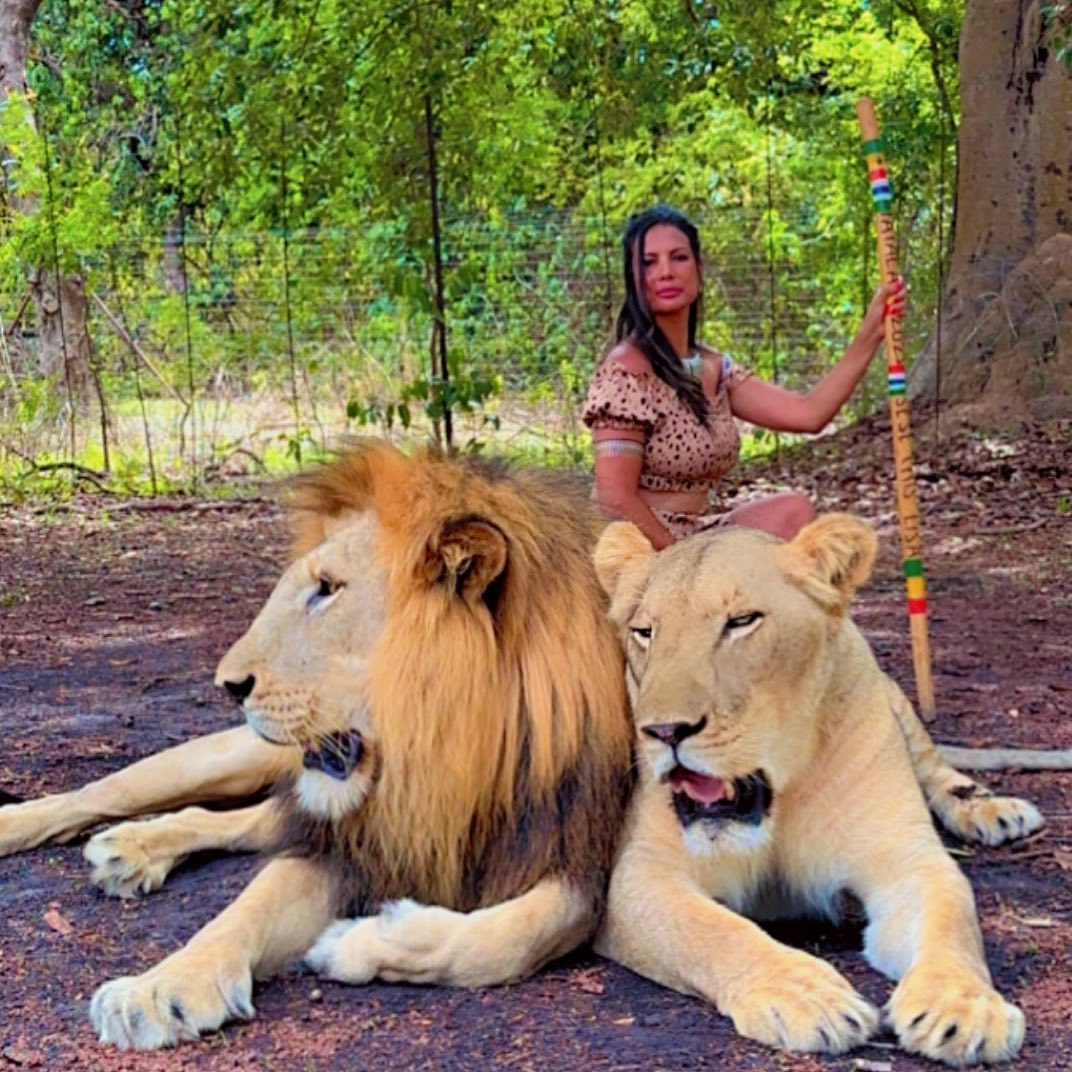 Marche avec les lions Fathala Gambie depuis Riu Baobab